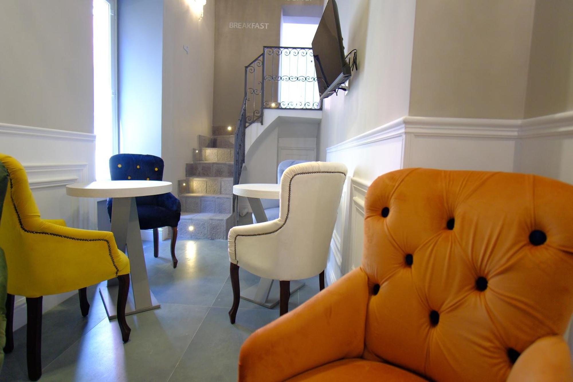 Guest house Leone D'autore - Rooftop Centro Storico Naples
