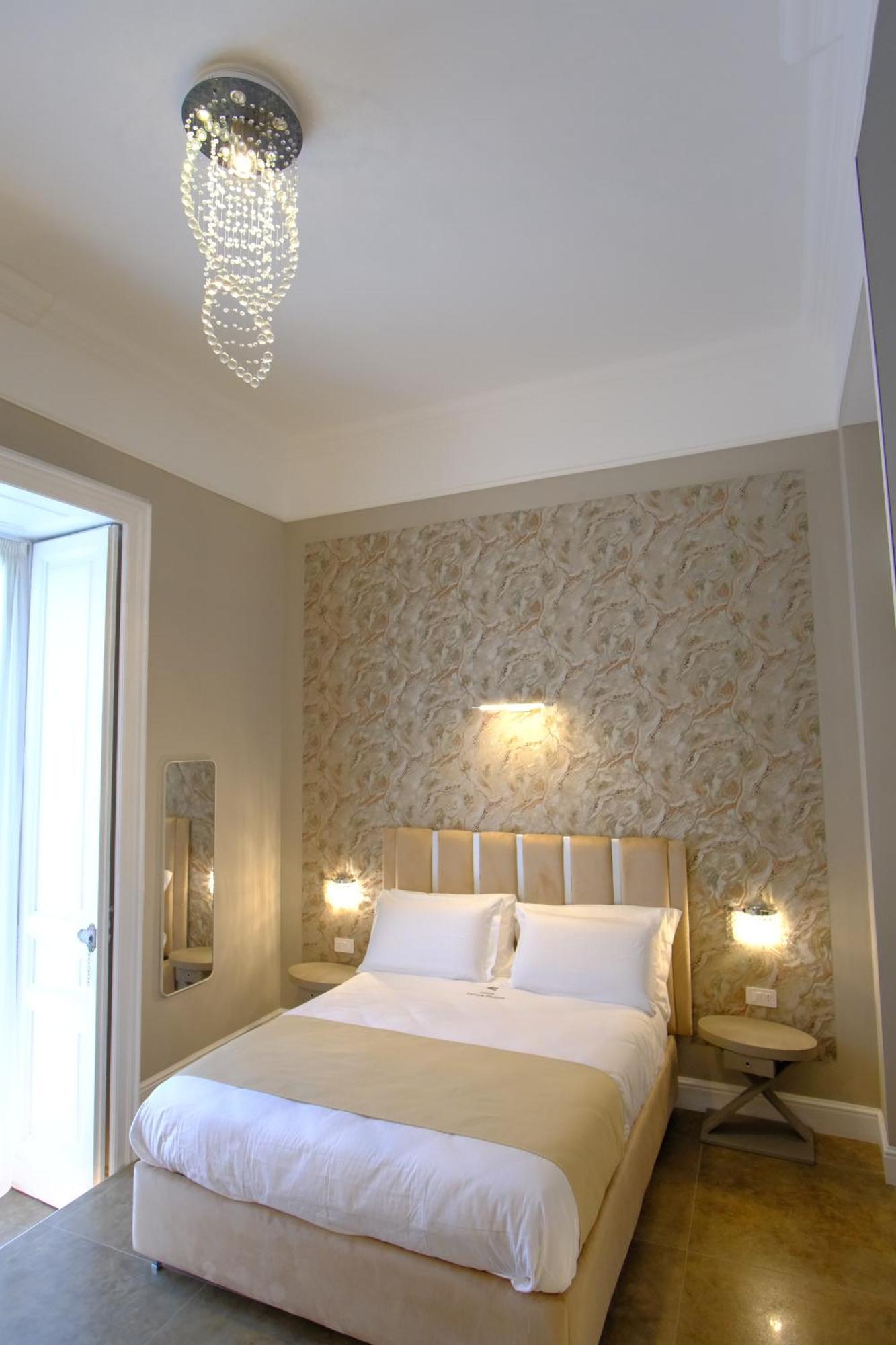 Guest house Leone D'autore - Rooftop Centro Storico Naples