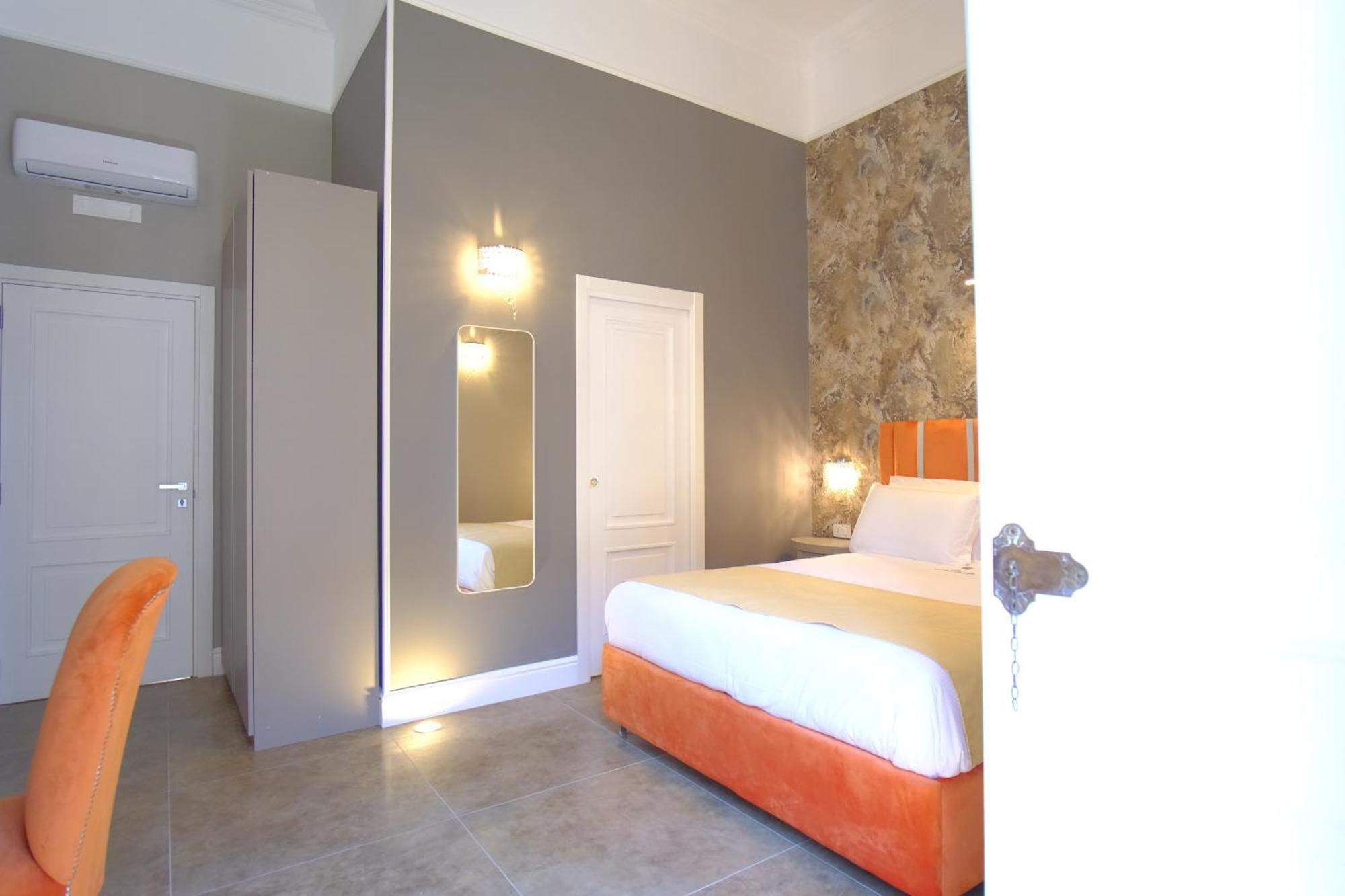 Guest house Leone D'autore - Rooftop Centro Storico Naples